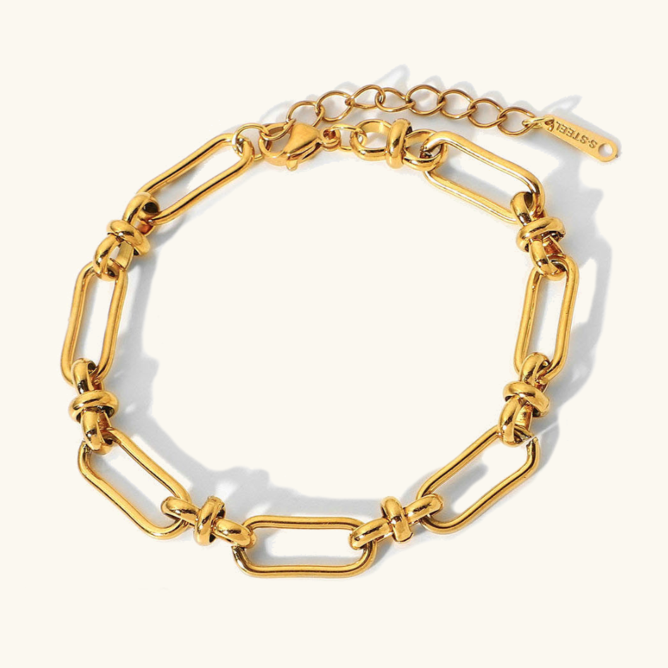 Marisa – Gouden armband met een fijne dubbele structuur.