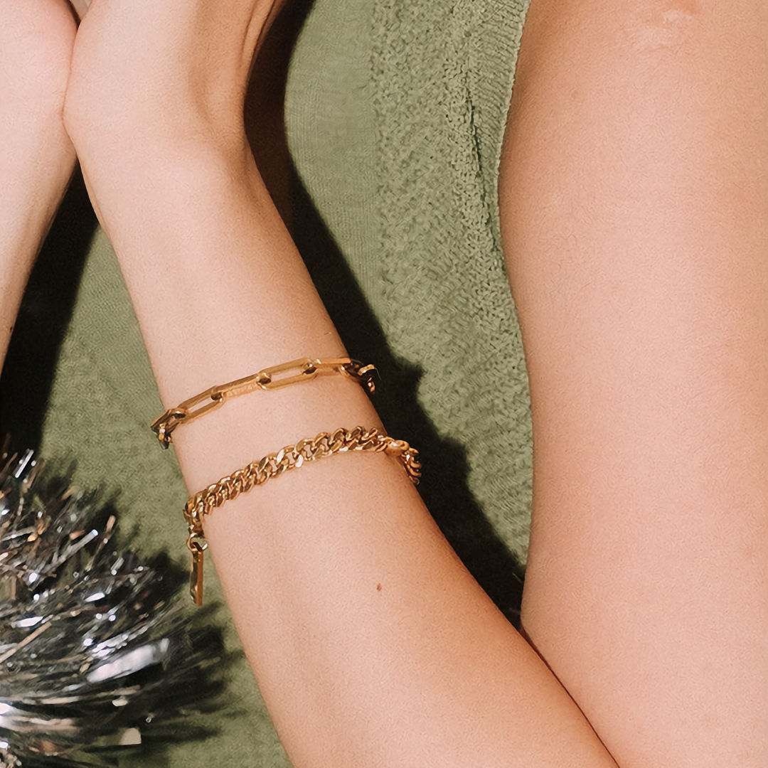 Anna – Gouden Armband met Laagdesign.